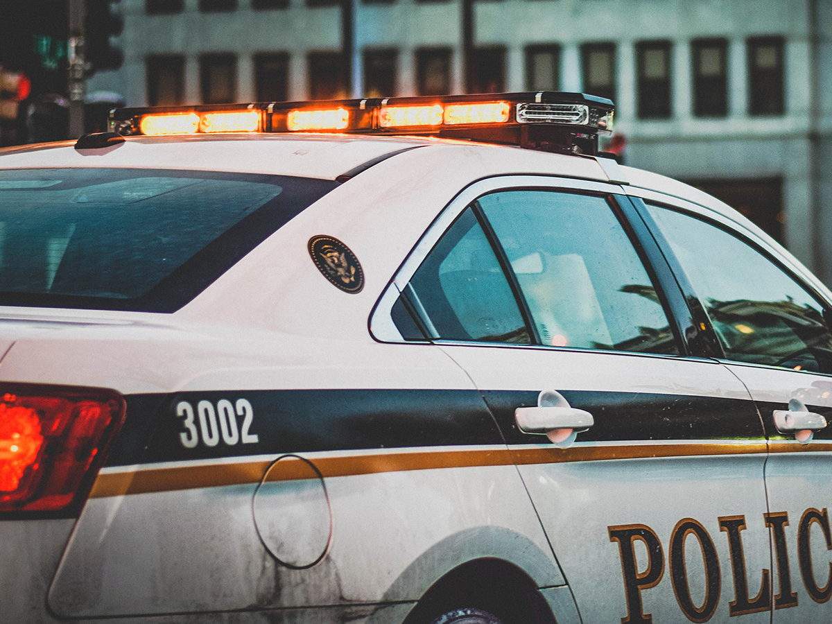 1200x900GMB-4-6220fb933e9e6 police car